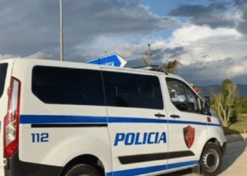 Shqipëri: Arrestohet shoferi i furgonit të nxënësve, ngacmonte seksualisht një 14-vjeçare