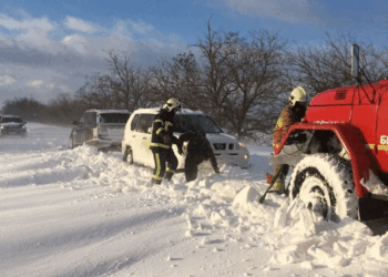 Dhjetë të vdekur nga stuhitë e borës në Ukrainë