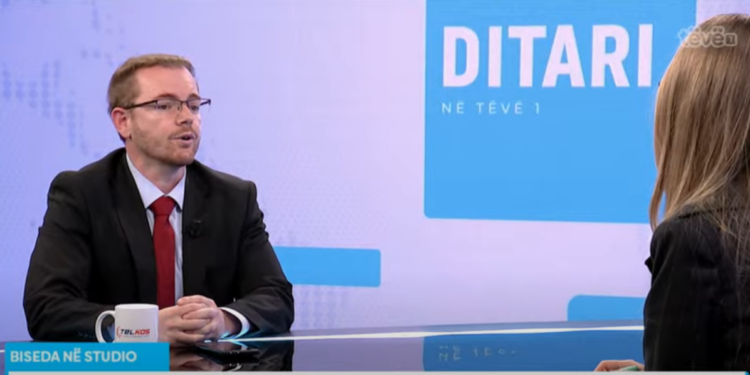 Vokrri: Leposaviqi në fillim i ngjante më shumë një kazerme ushtarake sesa një institucioni civil