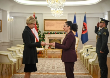 Osmani pranon letrat kredenciale nga ambasadorja e re e Letonisë, Elita Kuzma