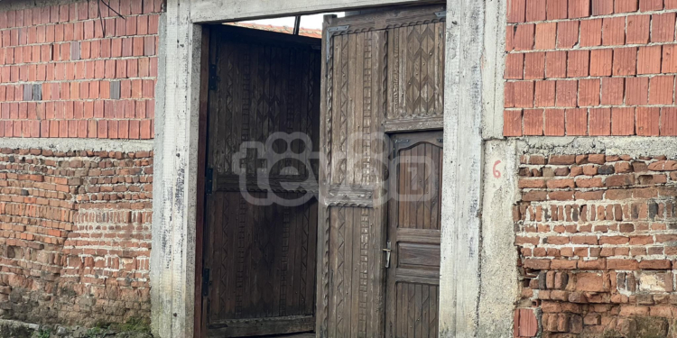 Flet vëllai i të arrestuarit të tretë: Kemi dëshmi që ka qenë në shtëpi