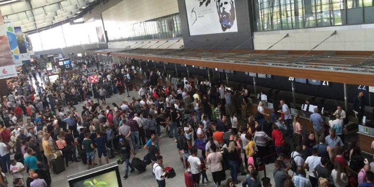 Fluks i udhëtarëve në Aeroportin e Prishtinës, Gara: Vetëm dje janë realizuar 93 fluturime