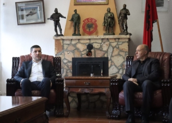 Krasniqi thotë se qytetarët e Kaçanikut po diskriminohen nga Qeveria Kurti