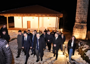 Kurti: Përmes programit të restaurimit po mbrojmë vlerat e trashëgimisë fetare