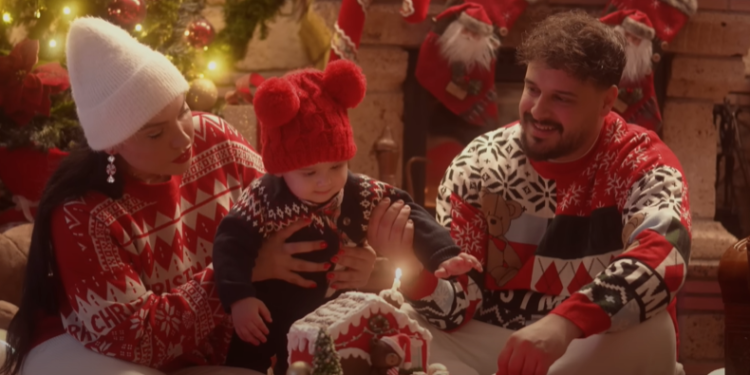 Dagz dhe Einxhel vijnë për herë të parë me këngë dedikuar djalit të tyre