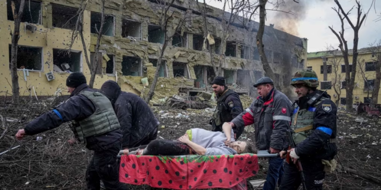 Dhjetëra ditë ferr: Historia e një familjeje nën rrethim në Mariupol