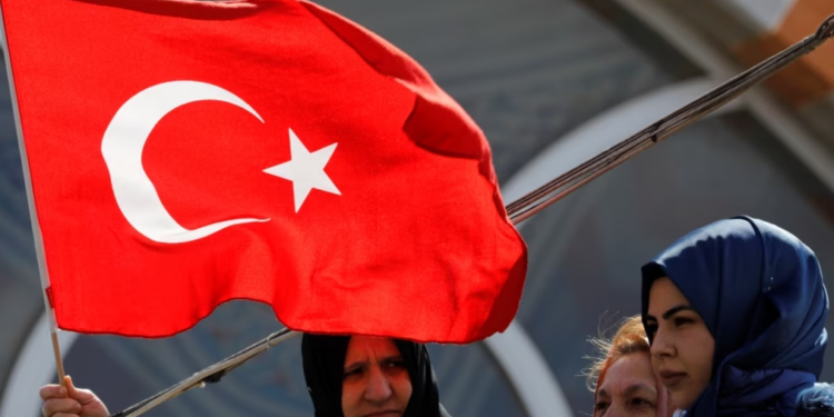 Pas polemikave fetare, Turqia gjobit serialin e njohur televiziv