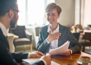 Pesë gjëra që duhet të mënjanoni kur punësoni dikë