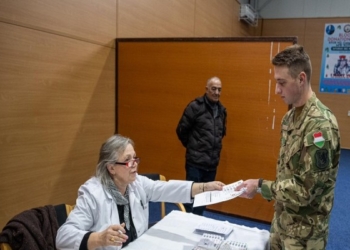 ​Ushtarët e KFOR-it dhurojnë vullnetarisht gjak