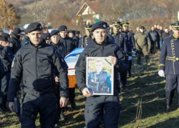 Iu dha lamtumira e fundit policit Rexhep Sejdiu