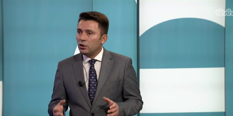 Rrustemi: Bosnjëzimi me qeverinë e Vetëvendosjes as nuk vjen në shprehje