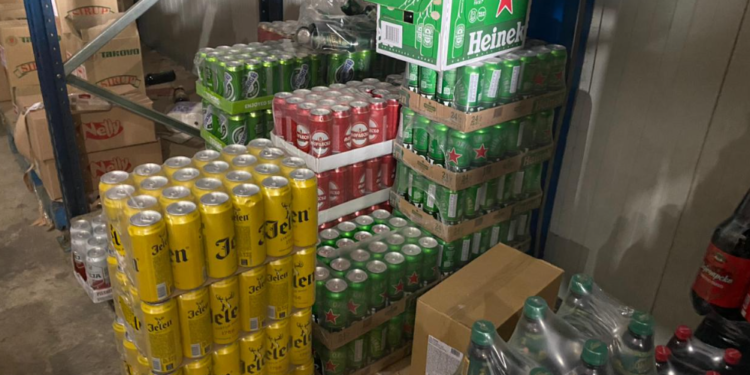 Policia sekuestron mallra të ndryshme pa deklarim në Leposaviq