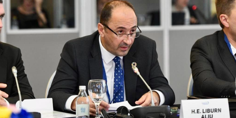 Ministri Aliu paralajmëron linjë të re hekurudhore