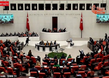 Deputeti turk pëson sulm në parlament