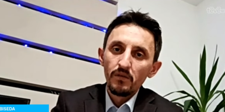 Ulet numri i nxënësve shqiptarë në shkollat e Tetovës