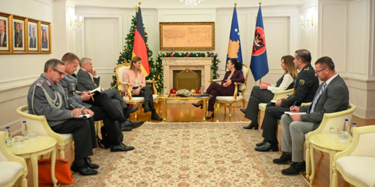 Osmani dhe Sekretarja e Ministrisë së Mbrojtjes së Gjermanisë diskutuan për sigurinë në Kosovë