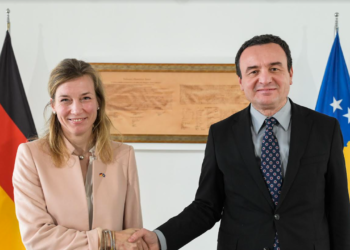 Kurti takoi Sekretaren e Gjermanisë në Ministrinë e Mbrojtjes, flasin për siguri