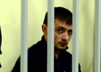 I dënuari përjetë për vrasjen e dy turistëve çekë qëlloi me armë gardianët, merr peng punonjësit e kuzhinës/Raportohen dy të plagosur