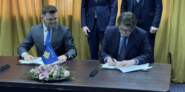Nënshkruhet marrëveshja e Qeverisë me KOSTT-in në vlerë prej 25.5 milionë eurove