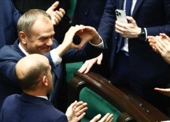 Tusk votohet për kryeministër të Polonisë