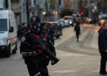 Turqia i arreston mbi 300 të dyshuar për lidhje me Shtetin Islamik