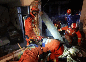 Shkon në 126 numri i viktimave nga tërmeti në Kinë