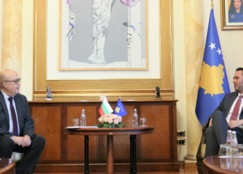 Konjufca takon ambasadorin e Bullgarisë, kërkon vazhdimin e mbështetjes