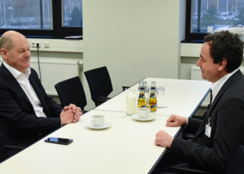 Kurti: Takimi me Scholz dëshmoi marrëdhëniet e forta dhe të shkëlqyeshme