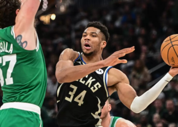 Milwaukee kap kreun në Lindje, zhgënjen Dallas