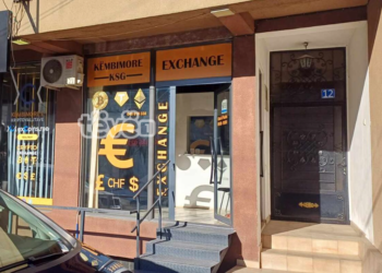 Grabitje e armatosur në një këmbimore në Prishtinë