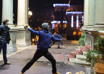 Opozita serbe: Incidentet në protestë i shkaktuan “huliganët e autoriteteve”