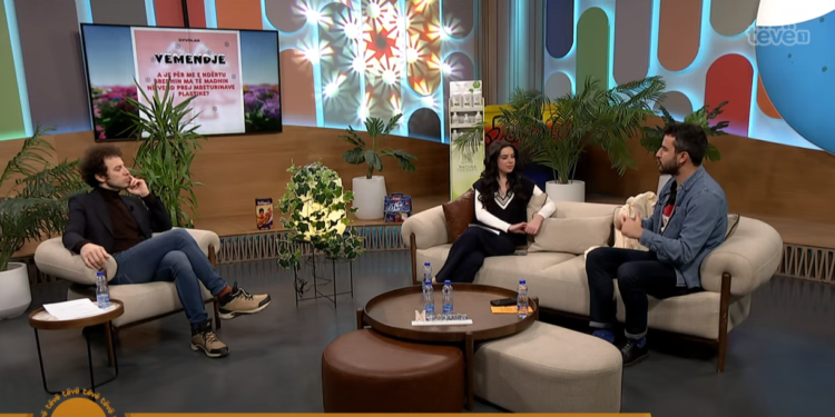 Bredhi i fundvitit nga mbeturinat plastike