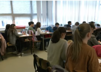 Shkolla me katër ndërrime