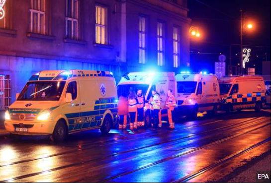Dhjetëra të vrarë nga sulmi në Pragë