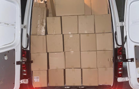 Arrestohen dy persona për “tregti të ndaluar” me duhan