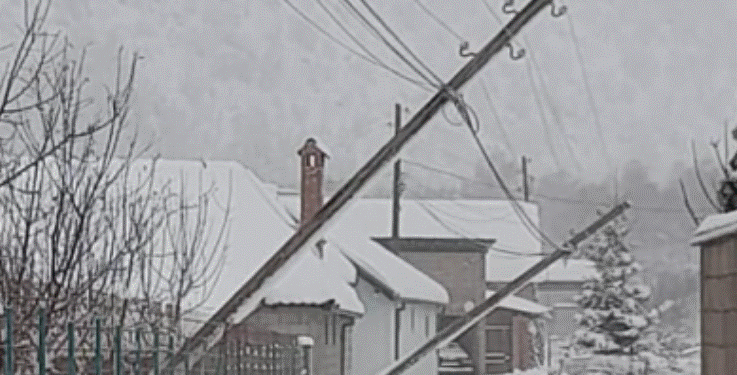 Bora shkakton telashe në një fshat të Dragashit