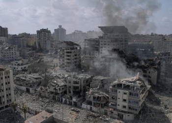 Pas katër ditësh, dy vajza u gjetën të gjalla nga rrënojat në qendër të Gazës