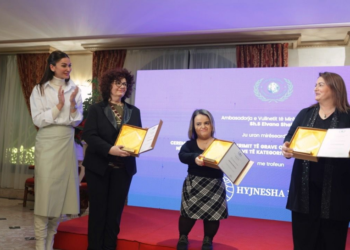 Rama: Mirënjohje për të gjitha gratë që luftojnë për të drejtat e barabarta