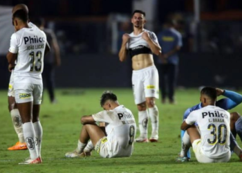 Ish-klubi i Peles dhe Neymarit bie nga kategoria për herë të parë në histori