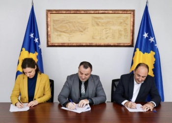 Nënshkruhet marrëveshja për financimin e infrastrukturës hekurudhore