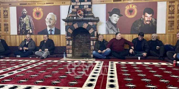 Familjarë e bashkëluftetarë mirëpresin kthimin e Nasim Haradinajt