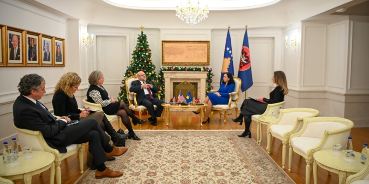 Osmani takon Hovenierin, diskutojnë për avancimin e partneritetit dhe bashkëpunimit