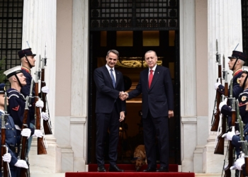 Erdogan viziton Greqinë