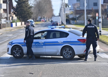 Një burrë në Zagreb vrau nënën, gruan e më pas edhe veten