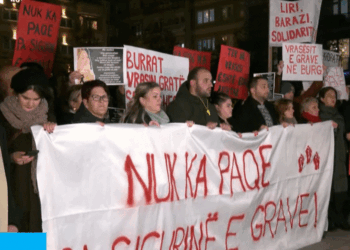 Nis protesta kundër dhunës ndaj grave