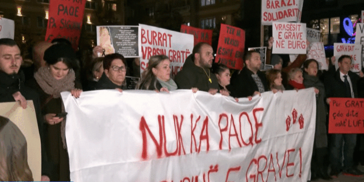 Nis protesta kundër dhunës ndaj grave