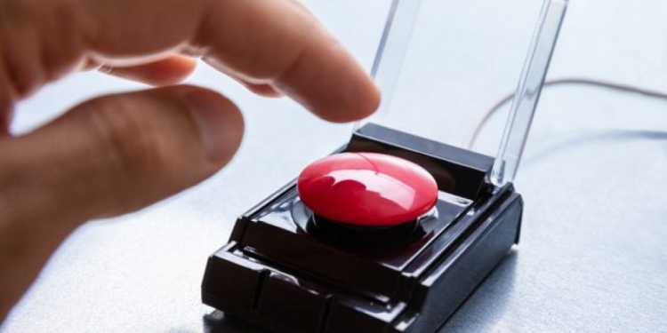 Funksioni i ri i “butonit të panikut” mbyll të gjitha ueb-faqet