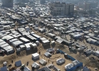 Mijëra palestinezë të zhvendosur kanë ngritur tenda në Rafah