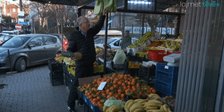 Në prag të festave, shtrenjtohen artikujt ushqimorë