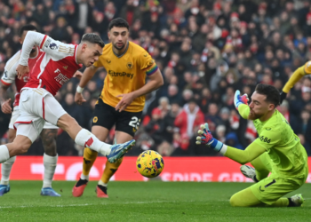 Arsenali vuan, por fiton ndaj Wolves